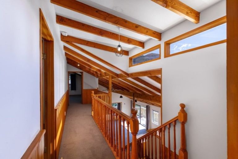 Photo of property in 24 Mcmillan Road, Arthurs Point, Queenstown, 9371