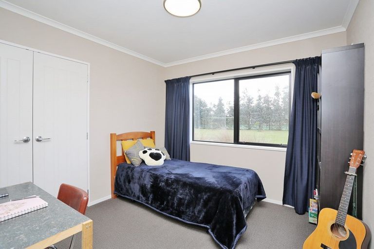 Photo of property in 111 Taiepa Road, Otatara, Invercargill, 9879