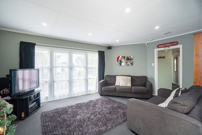 Photo of property in 23 Benmore Avenue, Cloverlea, Palmerston North, 4412