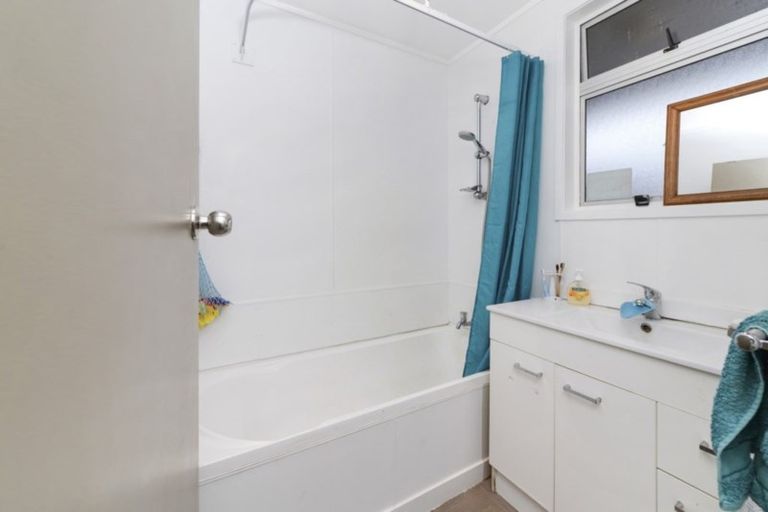 Photo of property in 40 Tania Crescent, Western Heights, Rotorua, 3015