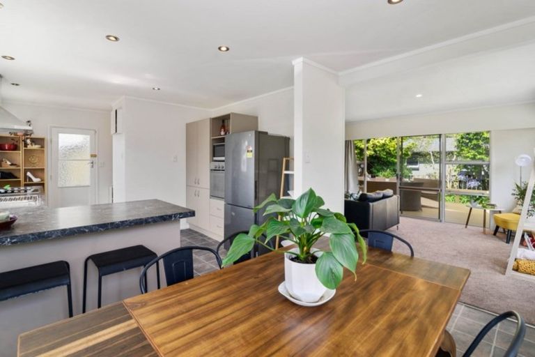 Photo of property in 26 Bay Grove, Pukehangi, Rotorua, 3015