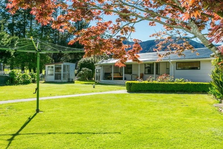 Property details for 5804 Kenepuru Road, Waitaria Bay, Picton, 7282