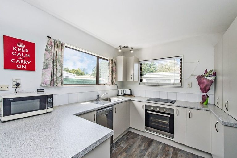 Photo of property in 8 Saint James Street, Southbridge, 7602