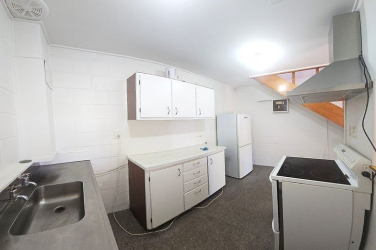 Photo of property in 129 Constable Street, Newtown, Wellington, 6021
