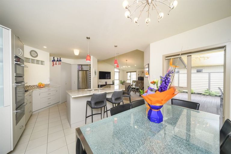 Photo of property in 394 College Street, Hokowhitu, Palmerston North, 4410