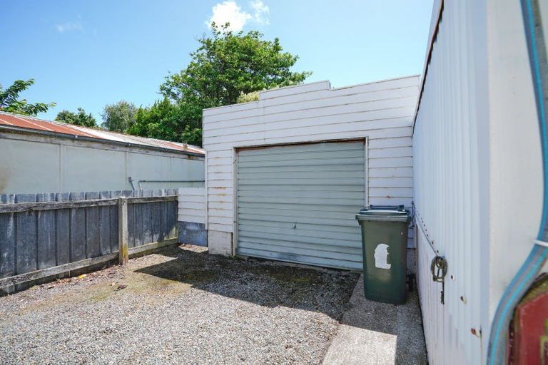 Photo of property in 52 Nichol Street, Heidelberg, Invercargill, 9812