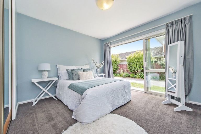 Photo of property in 10 Radbrook Street, Avonhead, Christchurch, 8042