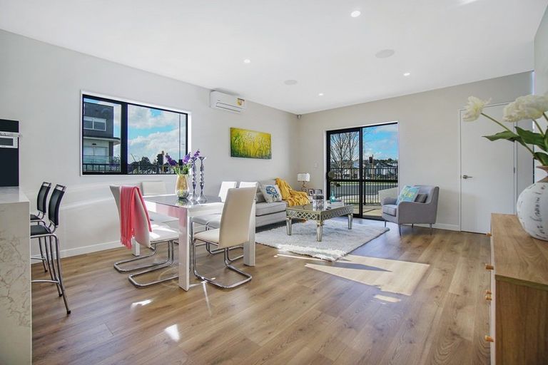 Photo of property in 2 Laquinta Place, Flat Bush, Auckland, 2019