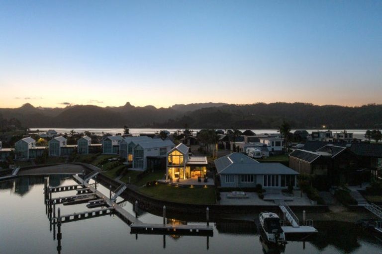 Photo of property in 148 Motu Hei, Pauanui, Hikuai, 3579