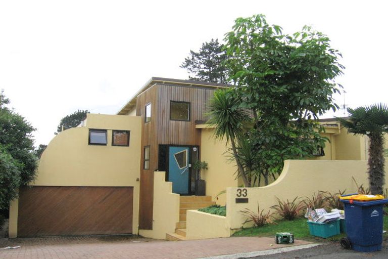 Photo of property in 33 Marae Road, Greenhithe, Auckland, 0632