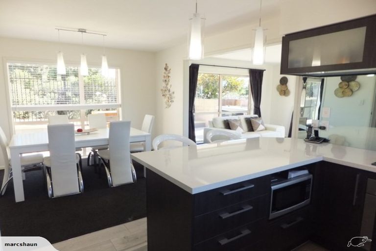 Photo of property in 6 Titirangi Crescent, Parklands, Christchurch, 8083