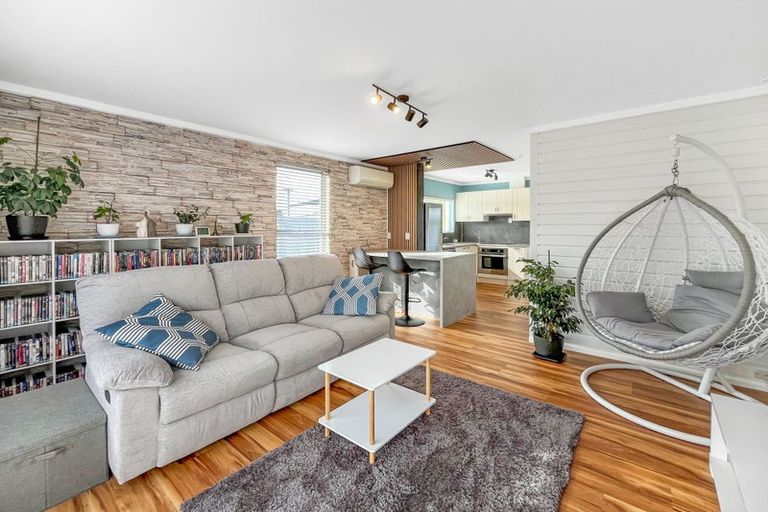 Photo of property in 1/73 Harewood Road, Papanui, Christchurch, 8053