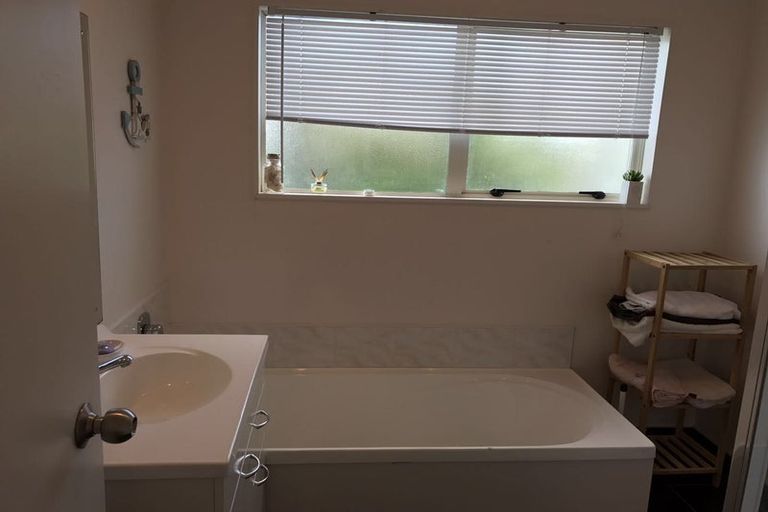 Photo of property in 25a Park Road, Putauaki, Whakatane, 3192