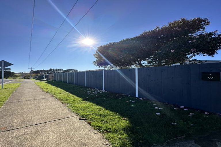 Photo of property in 97 Beatty Road, Pukekohe, 2120