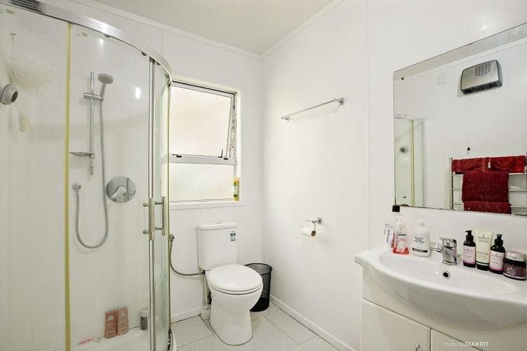 Photo of property in 169 Parkvale Road, Karori, Wellington, 6012