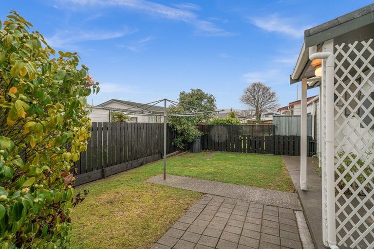 Photo of property in 3 Matipo Street, Levin, 5510