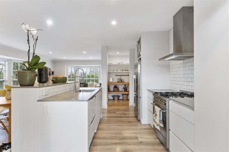 Photo of property in 1/9 Stanley Avenue, Milford, Auckland, 0620