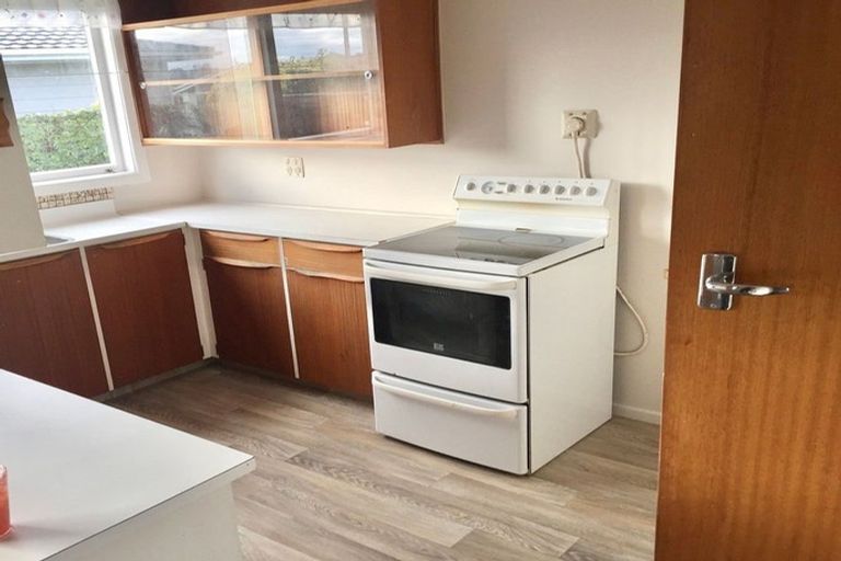 Photo of property in 16 Karamu Street, Tawhero, Whanganui, 4501