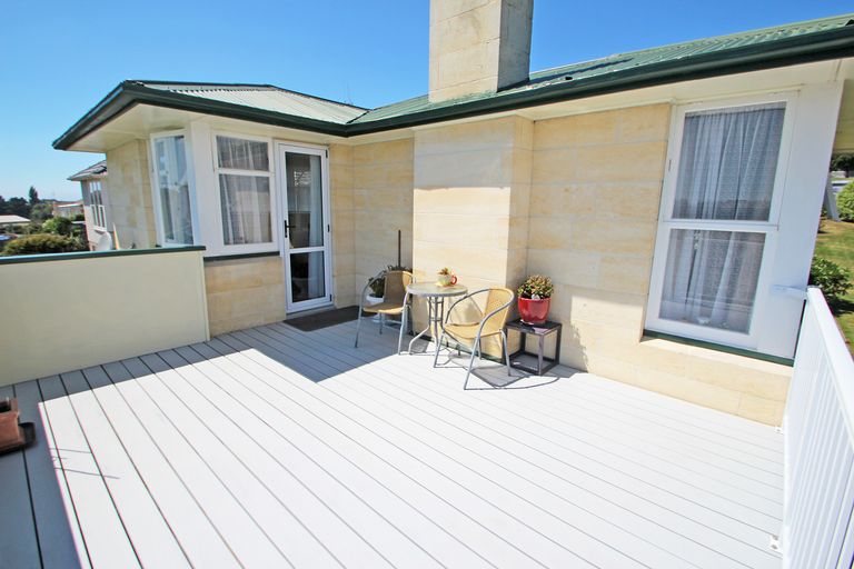 Photo of property in 1 Blyth Street, Holmes Hill, Oamaru, 9401
