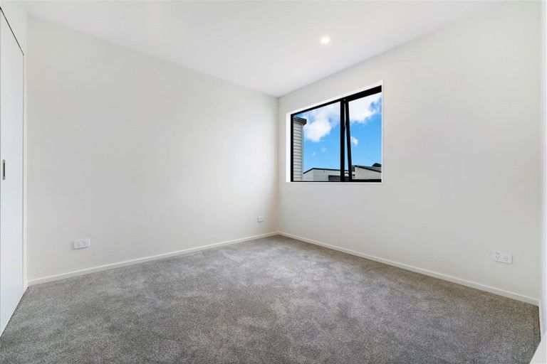 Photo of property in 25 Coast Garden Drive, Hobsonville, Auckland, 0616