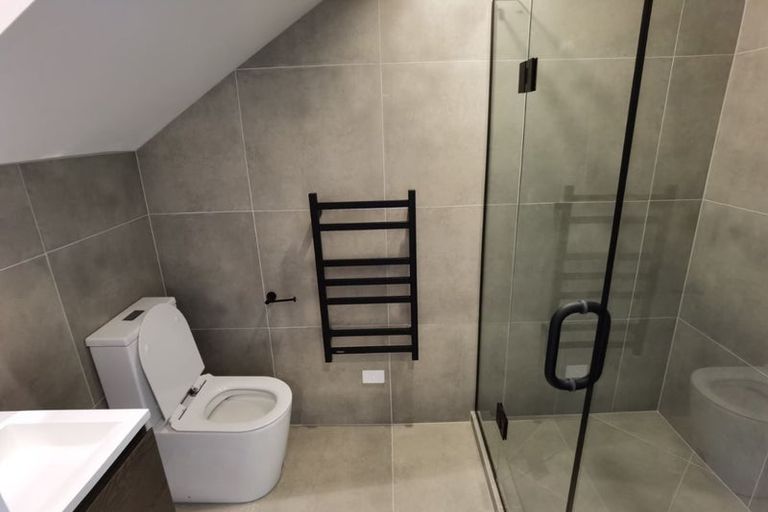 Photo of property in 12 Mina Way, Browns Bay, Auckland, 0630