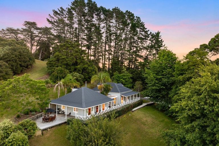 Photo of property in 19 Saleyards Road, Puhoi, Warkworth, 0994