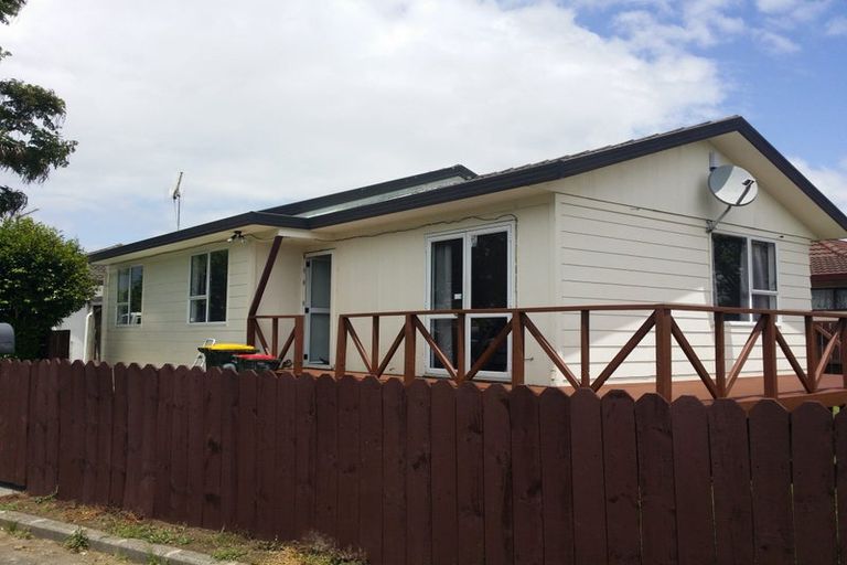 Photo of property in 1/20 Trimdon Street, Randwick Park, Auckland, 2105