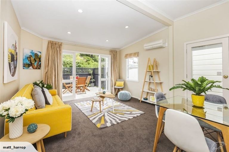 Photo of property in 92 Rintoul Street, Newtown, Wellington, 6021