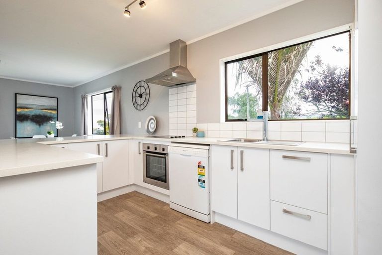 Photo of property in 1/86 Astley Avenue, New Lynn, Auckland, 0600