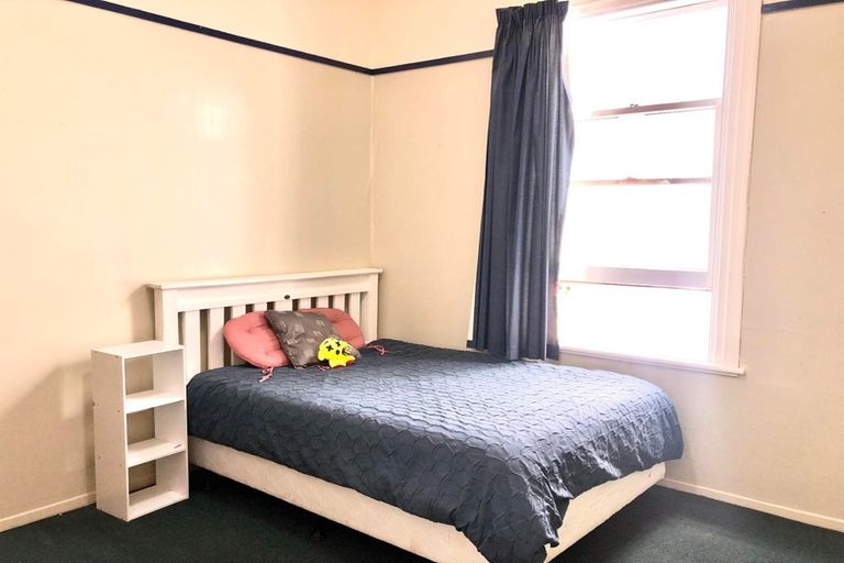 Photo of property in 16 Hiropi Street, Newtown, Wellington, 6021