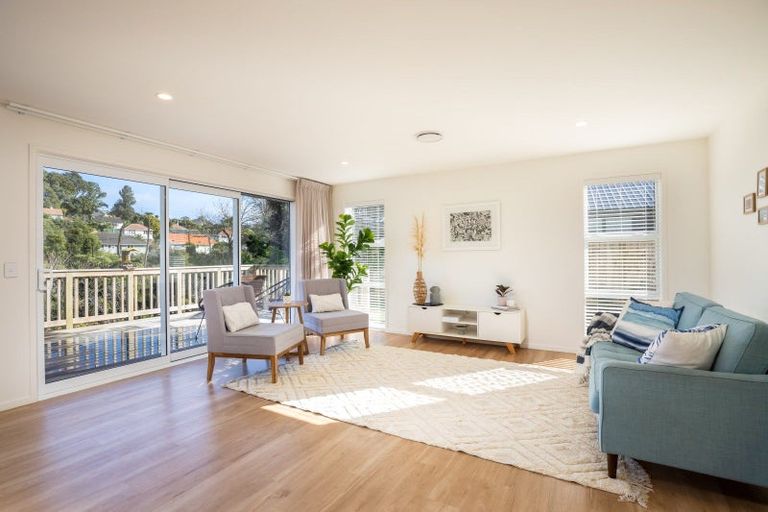 Photo of property in 37 Sycamore Grove, Lower Vogeltown, New Plymouth, 4310