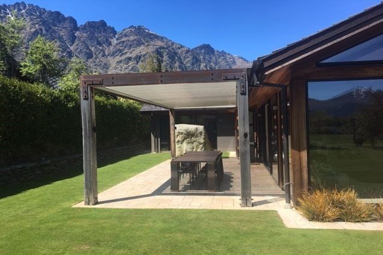 Photo of property in 4 Rannoch Drive, Jacks Point, Queenstown, 9371