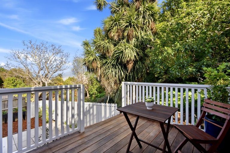 Photo of property in 69 Oxford Street, Lyttelton, 8082
