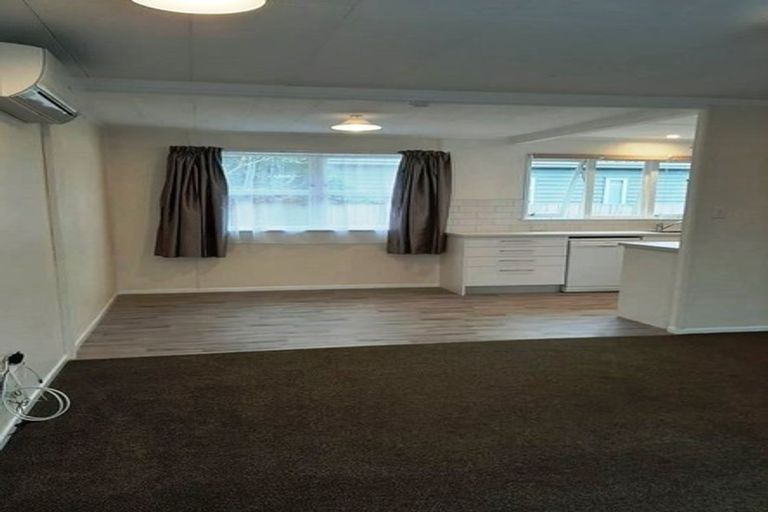 Photo of property in 363 Whangaparaoa Road, Stanmore Bay, Whangaparaoa, 0932