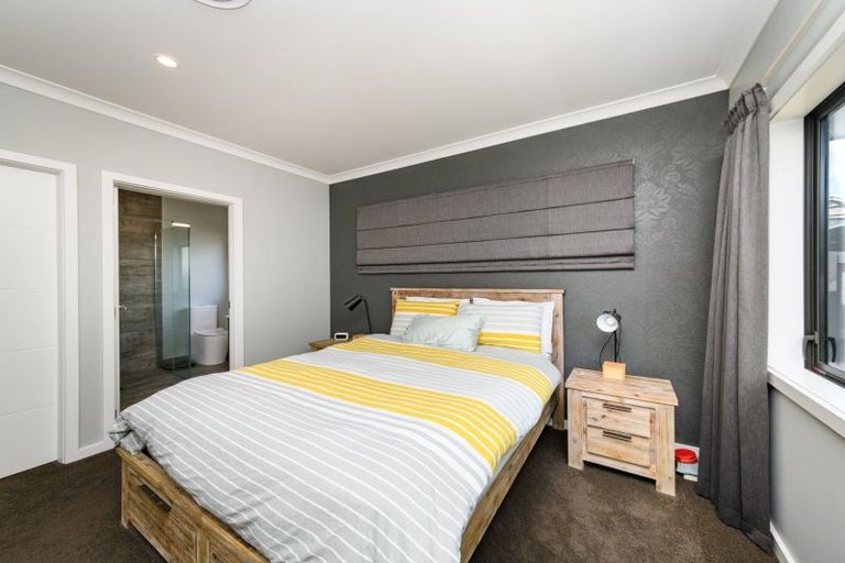 Photo of property in 14a Colombo Street, Hokowhitu, Palmerston North, 4410