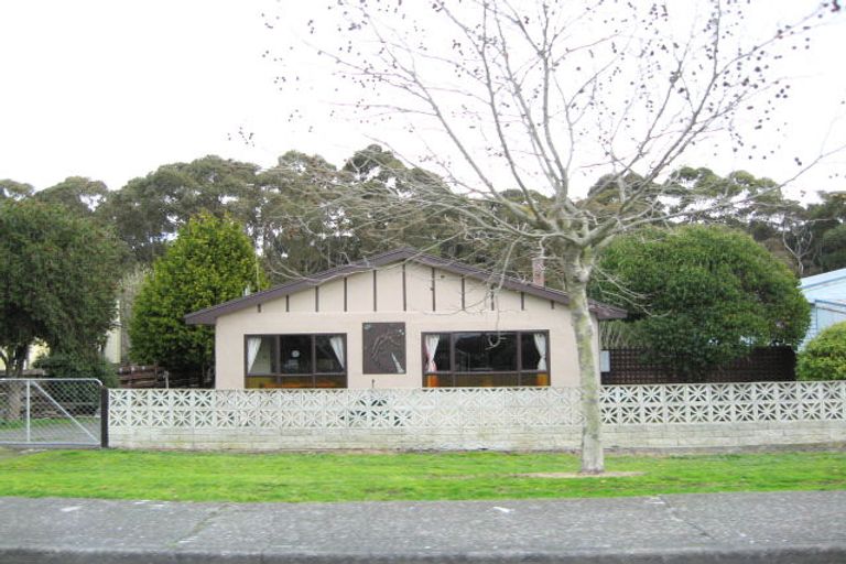 Photo of property in 30 Shrimpton Road, Haumoana, 4102