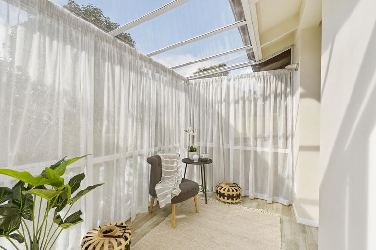 Photo of property in 5/6 Bond Crescent, Forrest Hill, Auckland, 0620