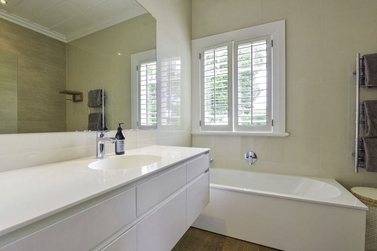 Photo of property in 6 Takutai Street, Parnell, Auckland, 1052