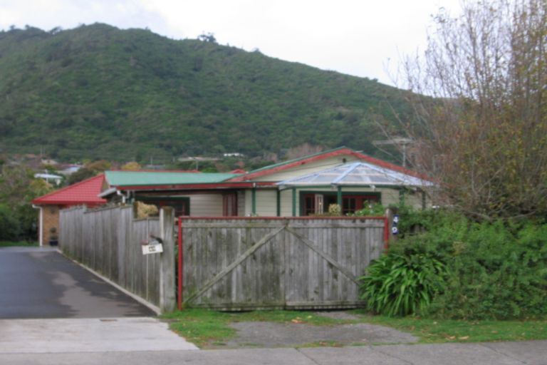 Photo of property in 49b Parata Street, Waikanae, 5036