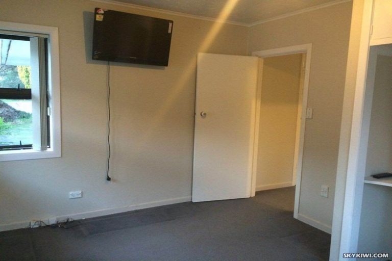 Photo of property in 26 Swanson Road, Henderson, Auckland, 0610