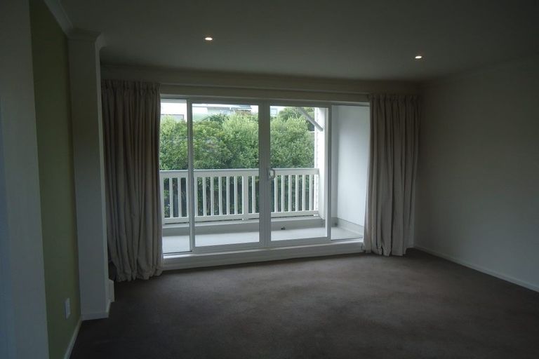 Photo of property in 2/57 Simla Crescent, Khandallah, Wellington, 6035