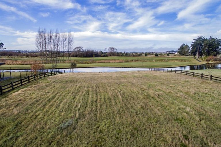 Photo of property in 26 Mapleham Drive, Pegasus, 7612