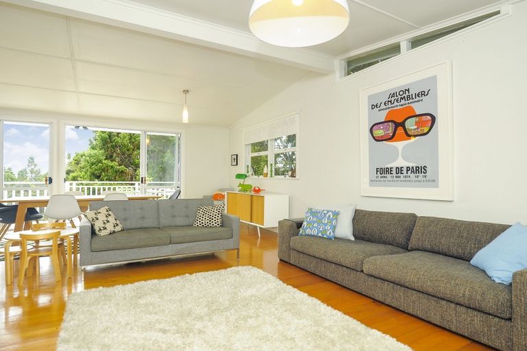 Photo of property in 232 Konini Road, Titirangi, Auckland, 0604