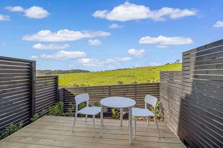 Photo of property in 9/23 Makomako Drive, Orewa, 0931