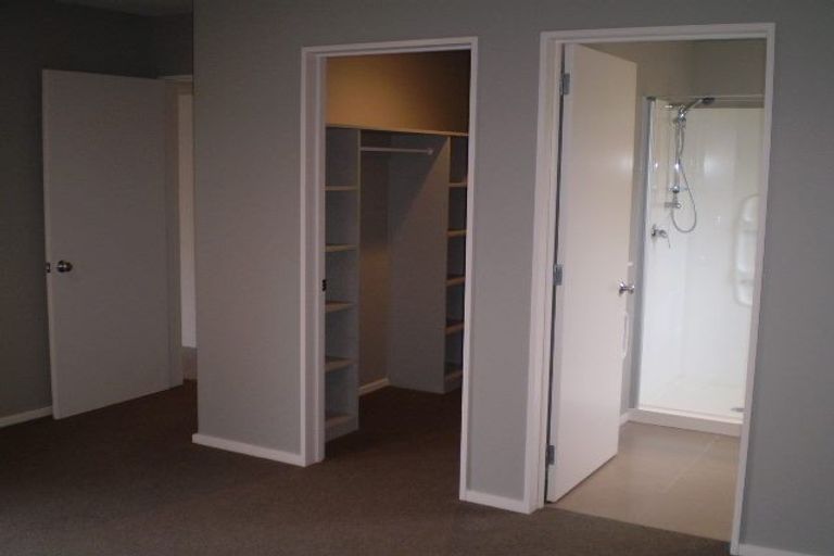 Photo of property in 27 Mokihi Gardens, Hillmorton, Christchurch, 8024