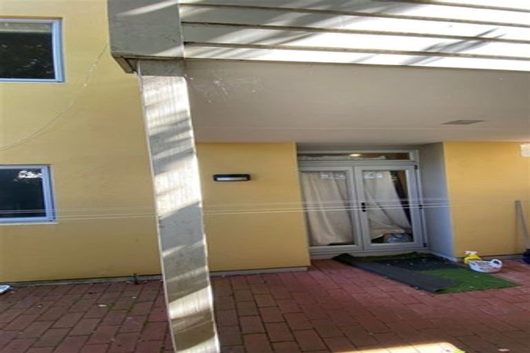 Photo of property in Marrakech Cafe, 29/305 Evans Bay Parade, Hataitai, Wellington, 6021