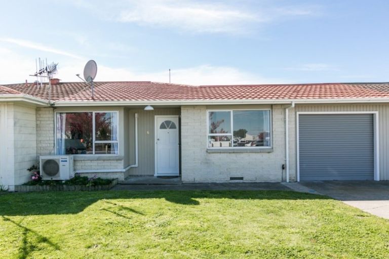 Photo of property in 6/309 Avenue Road West, Hastings, 4122