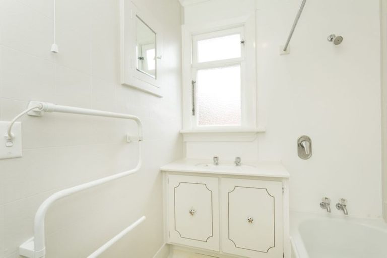 Photo of property in 51 Barr Street, Kenmure, Dunedin, 9011