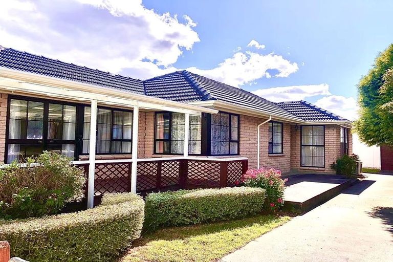 Photo of property in 45 Fovant Street, Russley, Christchurch, 8042