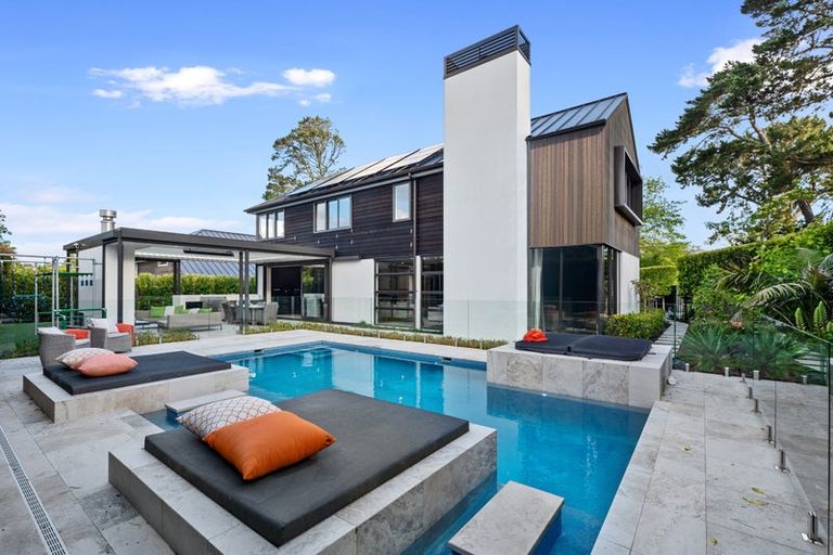 Photo of property in 19 Kingfisher Grove, Greenhithe, Auckland, 0632